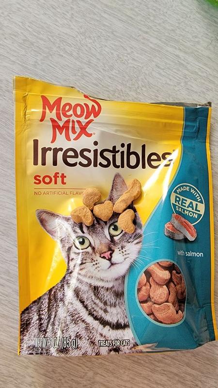 Cat Treats s Soft Salmon, Ounce (Pack Of Meow Mix Irresistible