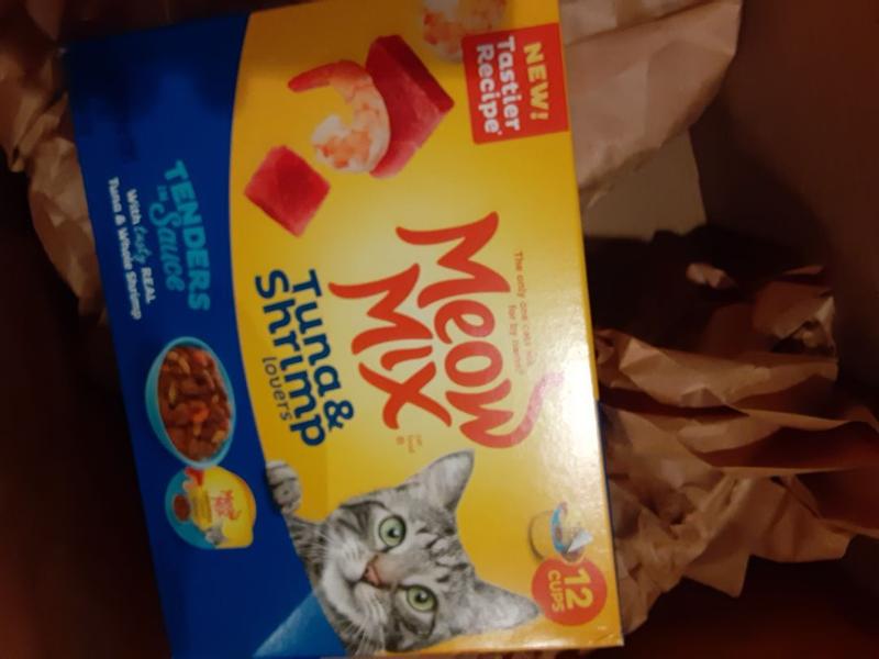 Meow Mix Cat Food, Tenders in Sauce, with Real Tuna & Whole Shrimp