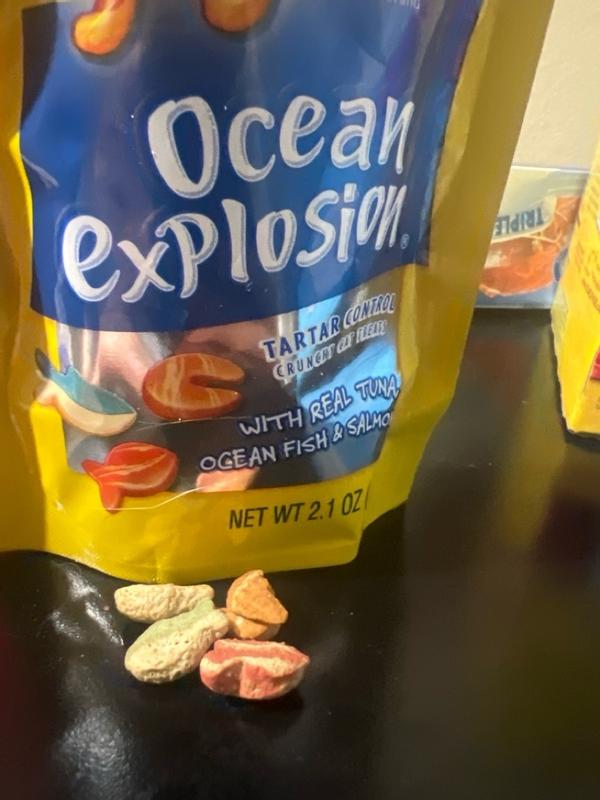 Meow mix ocean explosion cat treats hotsell