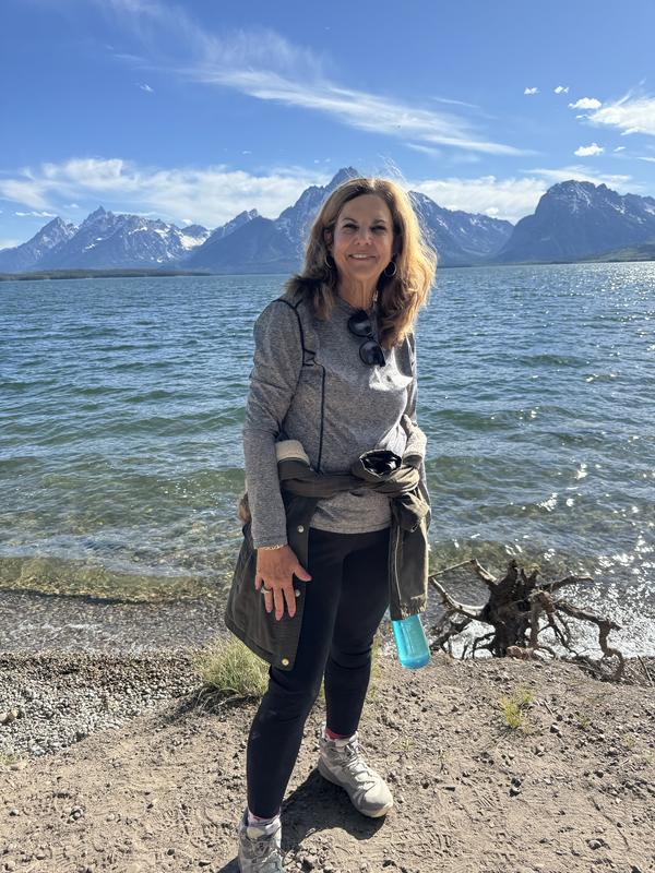 Customer photo for "Best walking shoes and  hiking extra use"