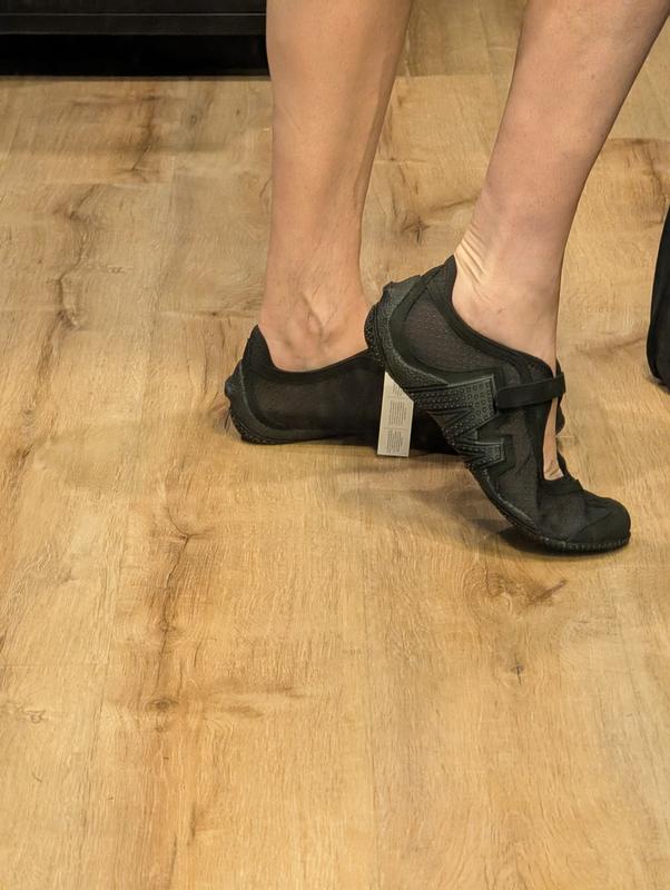 Review Thumbnail Image 2 379810298