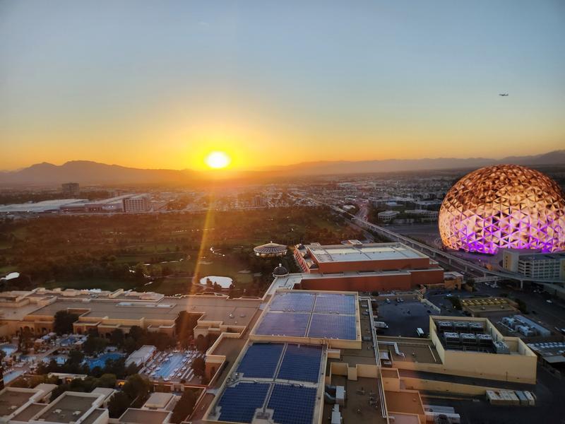 Review Thumbnail Image 2 384041589