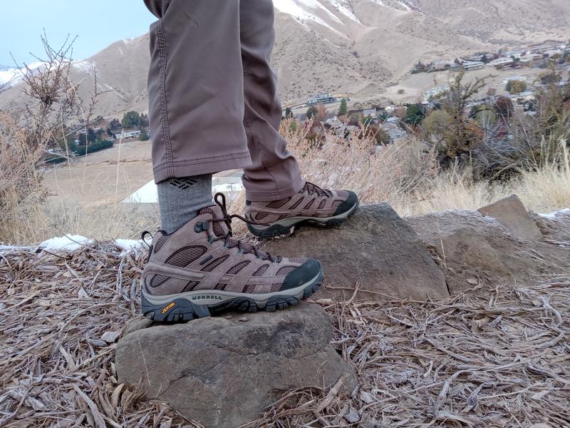 23 Best Arch Support Shoes For Long Days On Your Feet