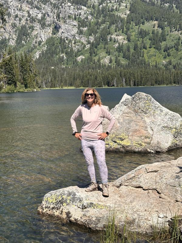 Customer photo for "Best walking shoes and  hiking extra use"