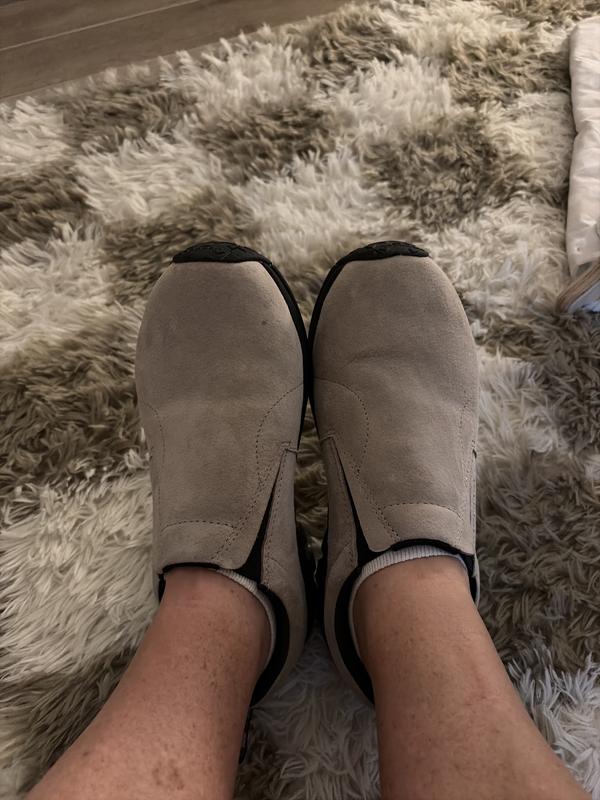 Customer photo for "Great Shoe Well Made Comfortable"