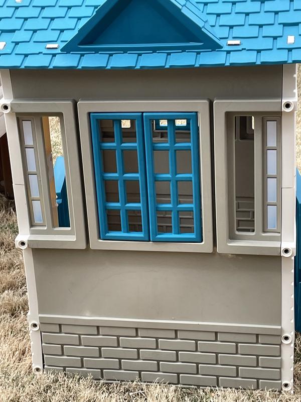 Little Tikes Cape Cottage Playhouse 