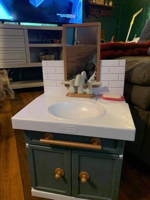 Outlet Little tikes first bathroom sink