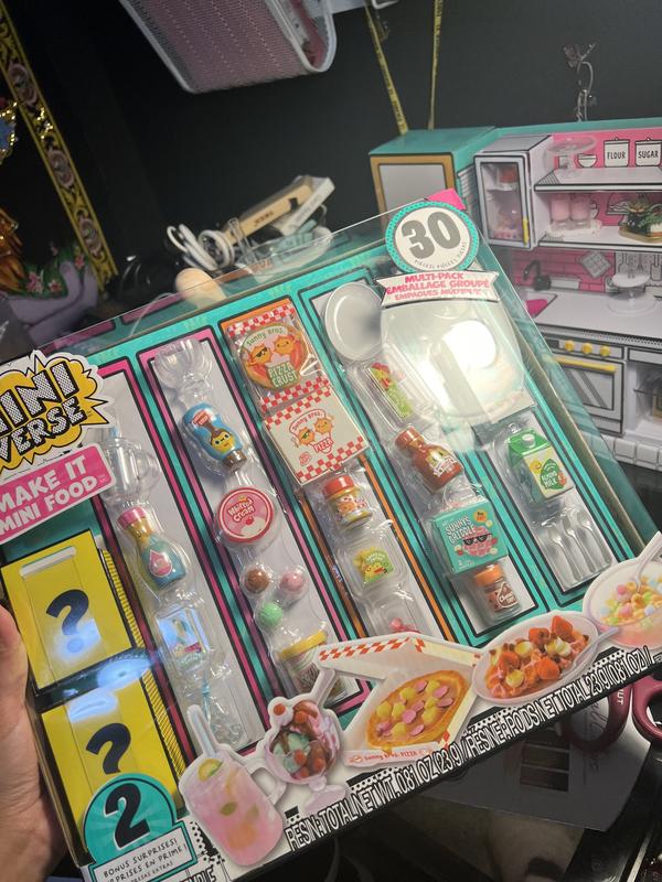 Mini verse multi pack set! Its super cute.