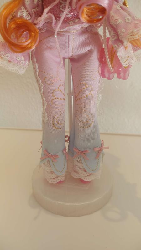 The pants are EVERYTHING!!!