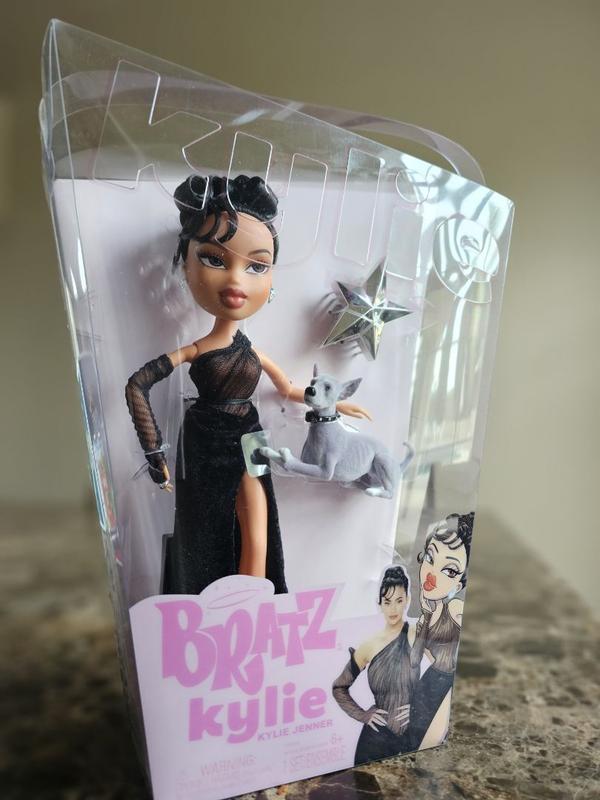 Bratz X Kylie Jenner Day Fashion Doll with Accessories and Poster, Chance  of Kylie Signed Doll
