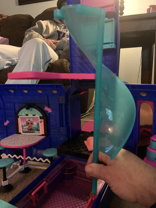 Pink flat on top should be top of slide.