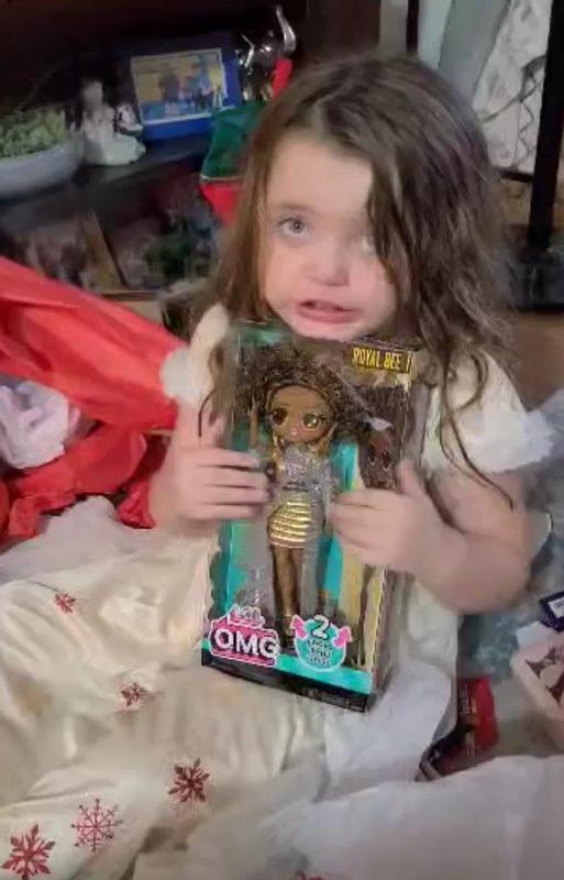 OMG Royal Bee Fashion Doll Multiple Surprises – L.O.L. Surprise