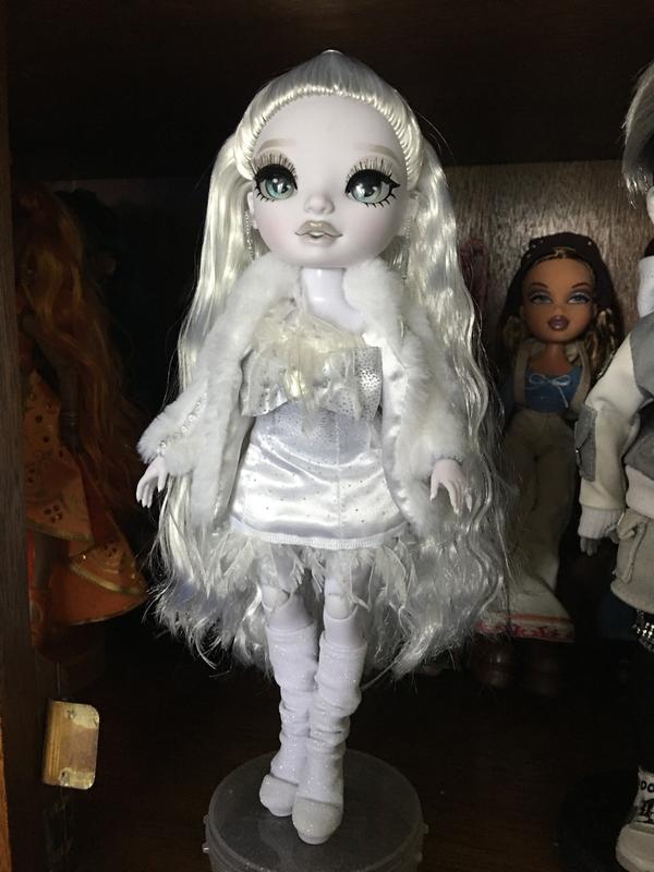 Natasha is really worth collecting. Look his beautiful she is.