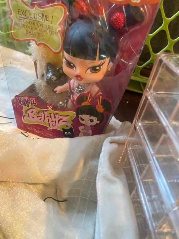  Bratz Babyz Jade Collectible Fashion Doll with Real Fashions  and Pet : Toys & Games