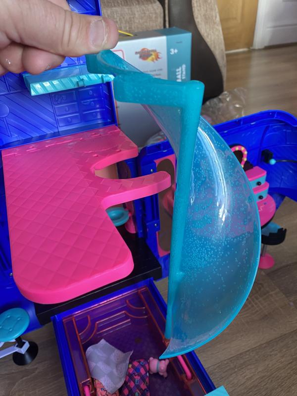 Slide far to big, and doesn’t fit into slot at bottom