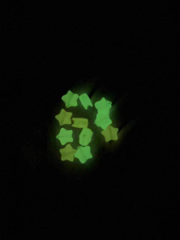 Glow In the Dark Star Beads by Creatology™