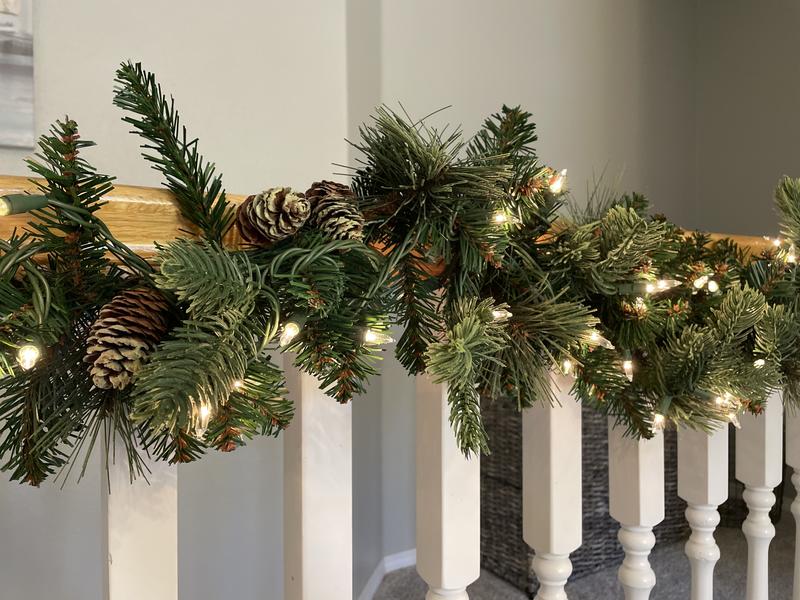 Crestwood Spruce Garland with Clear Lights 9 ft 