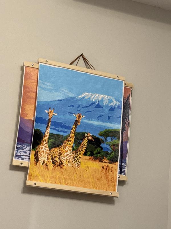 Wee Blue Coo 'DT GROUP OF GIRAFFES' - Stampa Artistica Incorniciata Con Passepartout. Quadro Con Giraffe, Formato 23x18 Cm. Idea Regalo Originale, Prodotta In Scozia.