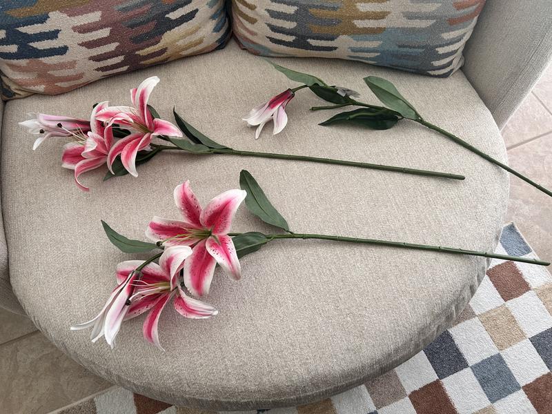 Buy in Bulk - 12 Pack: White Casablanca Lily Stem by Ashland