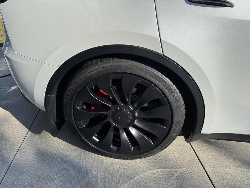 Quiet ride, perfect handling and rim protection