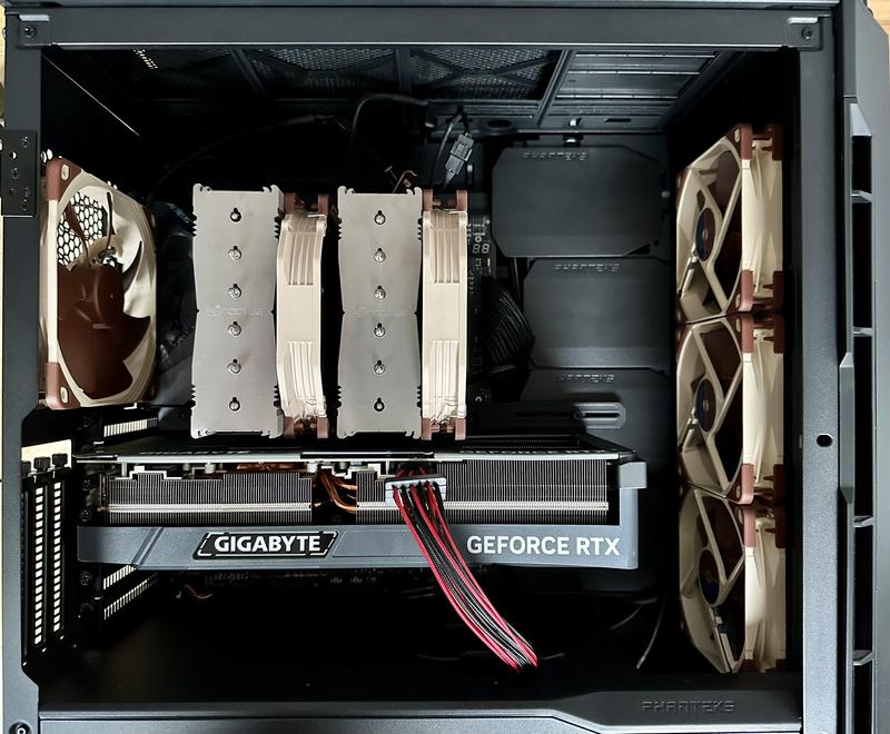 Gigabyte NVIDIA GeForce RTX 4080 Eagle Overclocked Triple