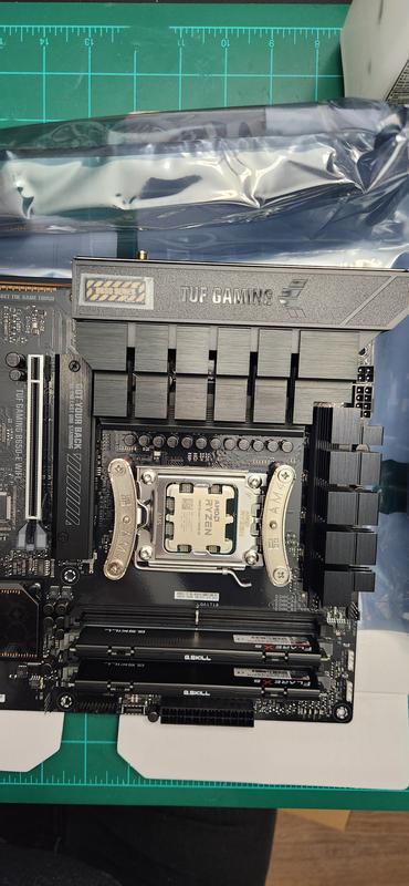 AMD Ryzen 7 7800X3D, ASUS B650-E TUF Gaming, G.Skill Flare AMD Ryzen 7 7800X3D, ASUS B650-E TUF Gaming, G.Skill Flare