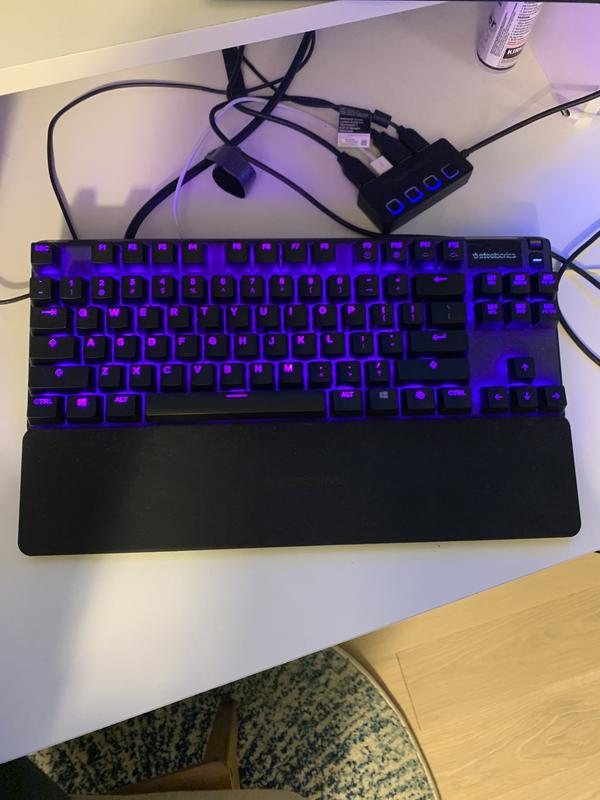 SteelSeries Apex 7 TKL - keyboard - with display - US - 64758