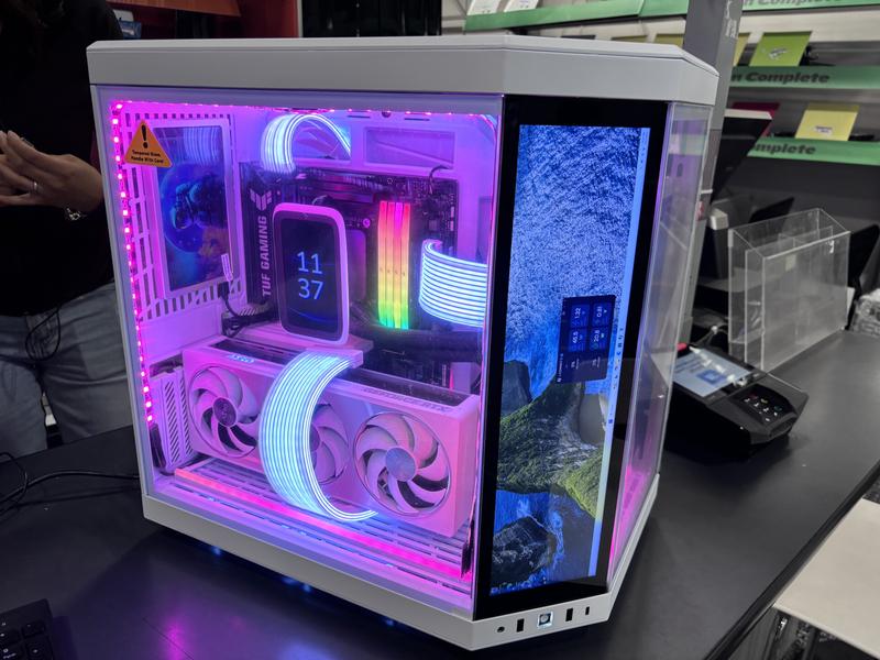 AMD Ryzen 7 7700X Raphael AM5 4.5GHz 8-Core Boxed Processor