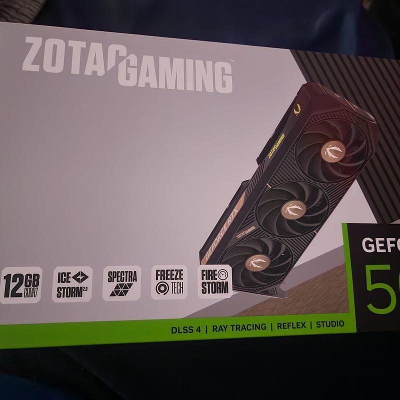 Zotac NVIDIA GeForce RTX 5070 SOLID Overclocked Triple Fan 12GB