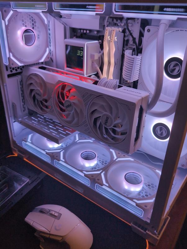 Sapphire Technology AMD Radeon RX 7800 XT Pure Triple Fan Sapphire Technology AMD Radeon RX 7800 XT Pure Triple Fan