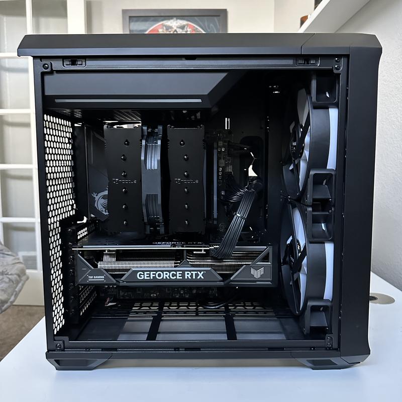 Fractal Design Torrent Compact RGB Tempered Glass ATX Mid-Tower