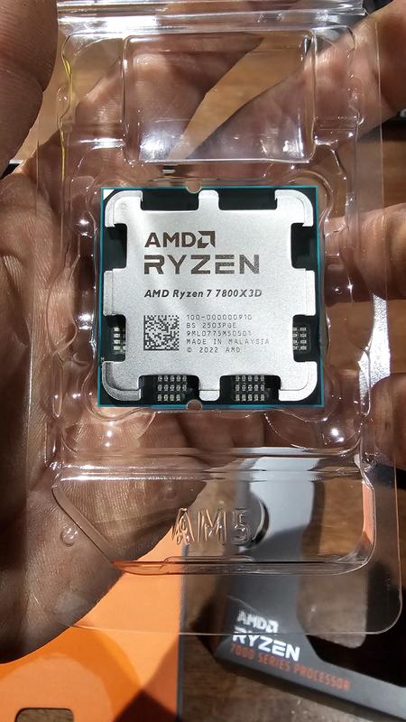 AMD Ryzen 7 7800X3D Raphael AM5 4.2GHz 8-Core Boxed