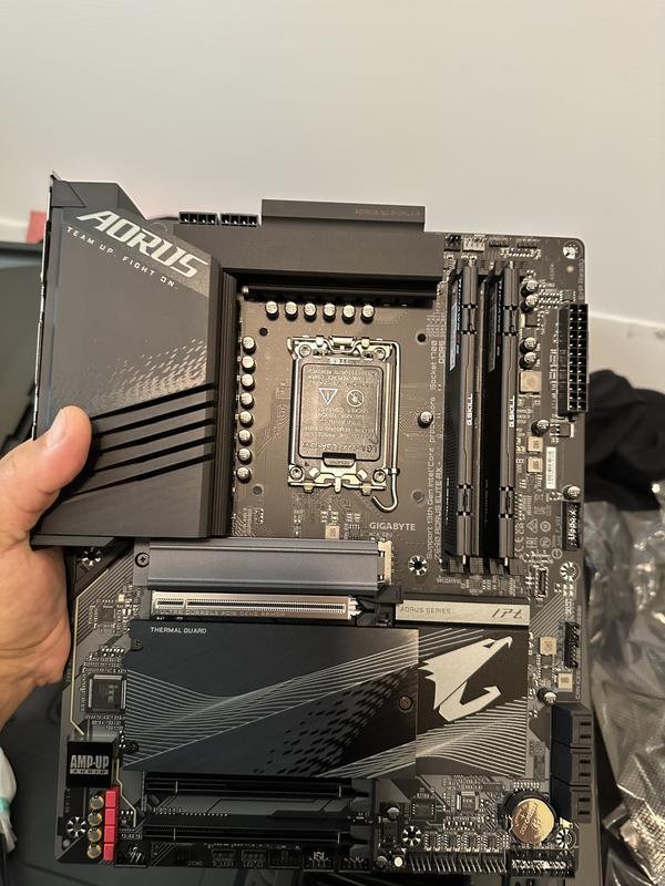 Gigabyte Z690 AORUS ELITE AX DDR5 Intel LGA 1700 ATX Motherboard