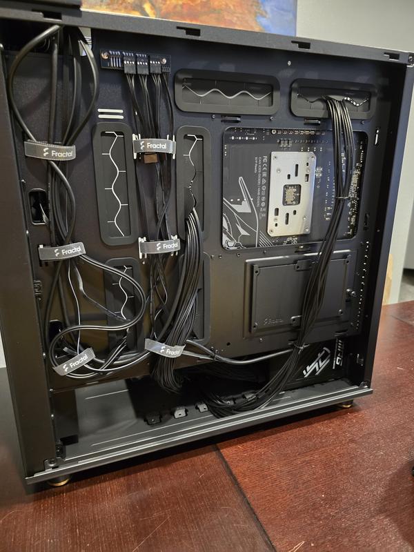 Fractal Design North XL Tempered Tinted Glass eATX Full Tower