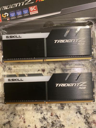G.Skill Trident Z RGB 16GB (2 x 8GB) DDR4-3200 PC4-25600 G.Skill Trident Z RGB 16GB (2 x 8GB) DDR4-3200 PC4-25600