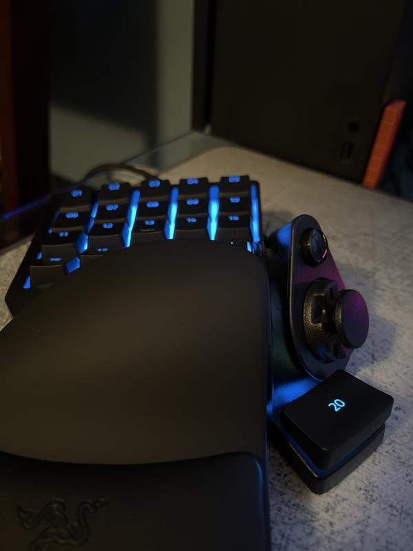 Razer Tartarus V2 RGB Mecha-Membrane Gaming Keypad - Micro Center
