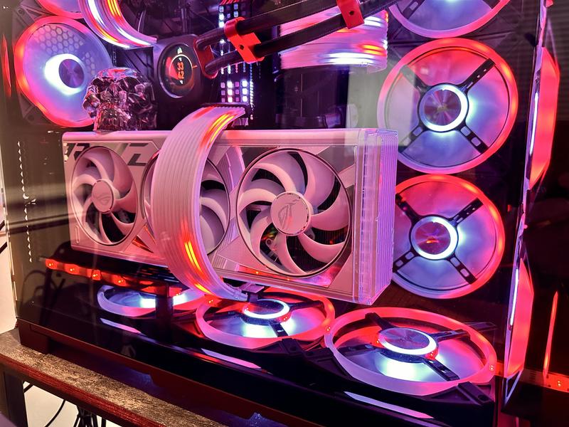 Lian Li Universal 4-slots GPU kit - Black - Micro Center
