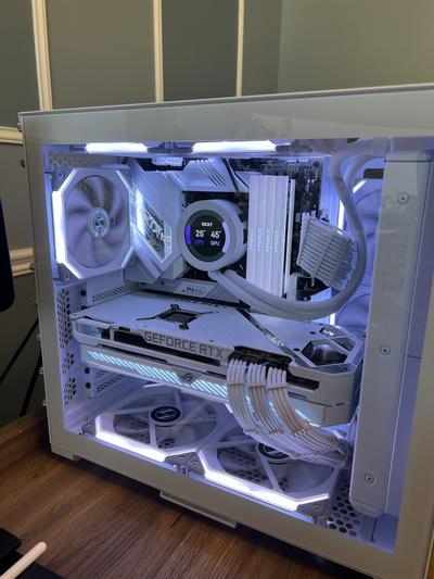 ASUS NVIDIA GeForce RTX 3090 ROG Strix White Overclocked Triple