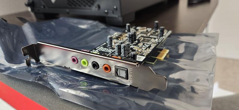 ASUS XONAR SE 5.1 Channel PCIe Gaming Sound Card - Micro Center