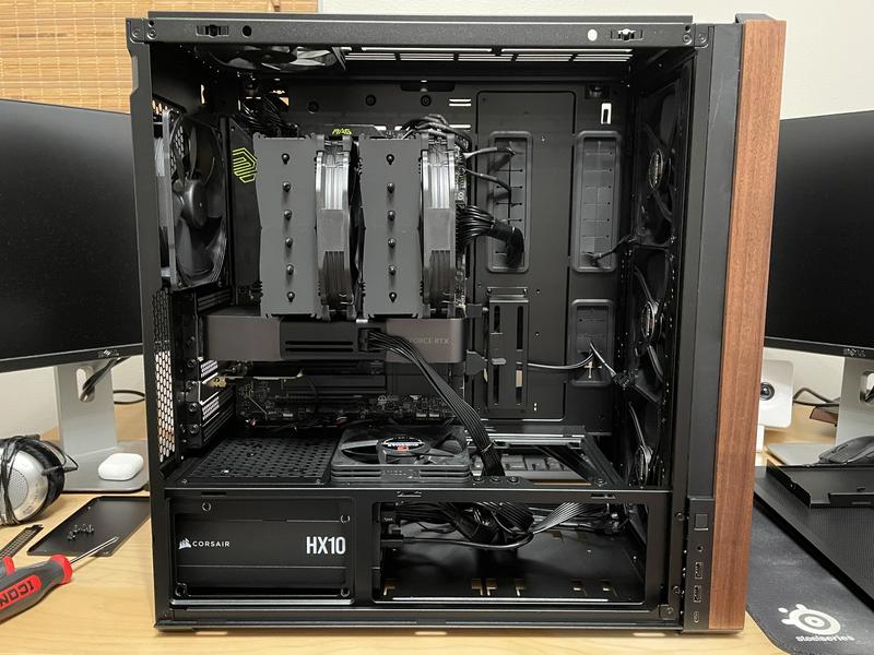 Lian Li LANCOOL 217 Tempered Glass ATX Mid-Tower Computer Case