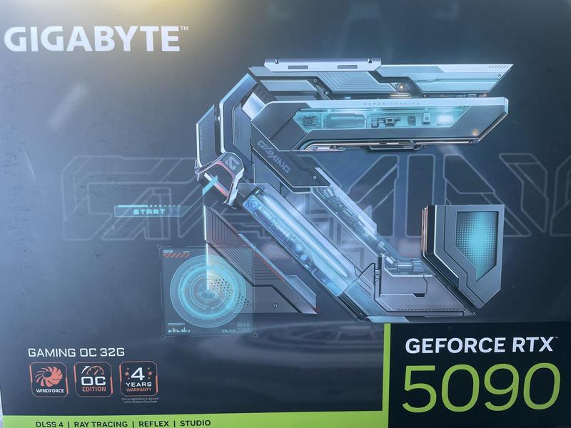 Gigabyte NVIDIA GeForce RTX 5090 Gaming Overclocked Triple Fan