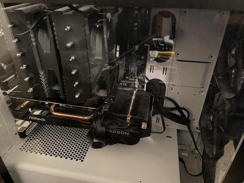AMD Ryzen 7 9700X, Gigabyte B650 Gaming X AX v2, G.Skill
