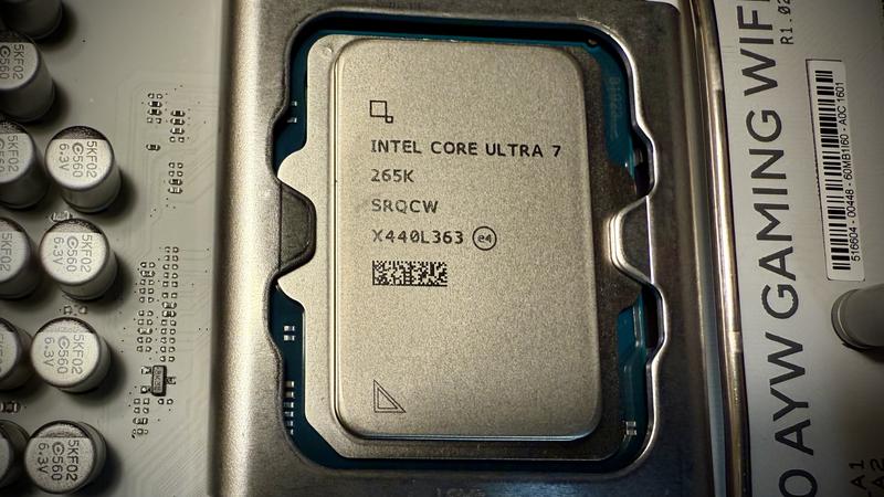 Intel Core Ultra 7 265K Arrow Lake Twenty-Core LGA 1851