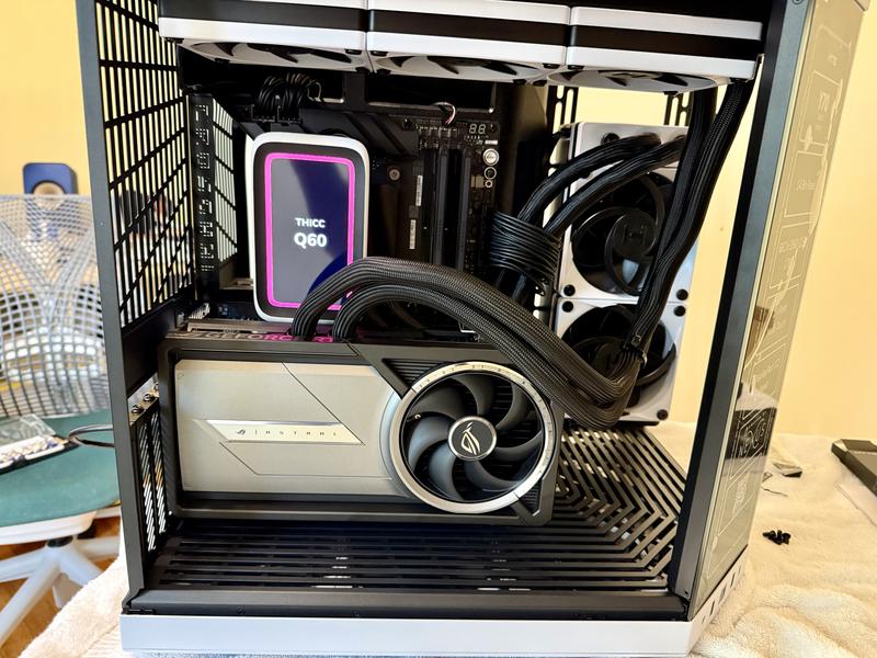 ASUS NVIDIA GeForce RTX 5090 Astral LC Overclocked Liquid ASUS NVIDIA GeForce RTX 5090 Astral LC Overclocked Liquid