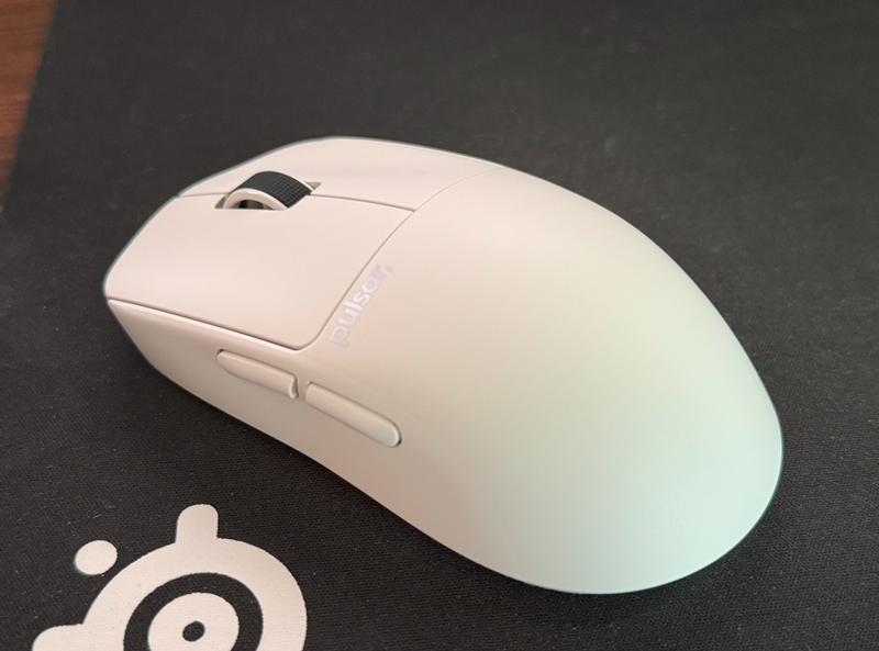 pulsar x2 Crazylight Wireless Gaming Mouse - Uyuni White