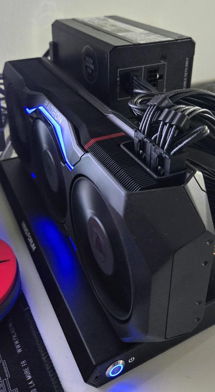 AMD Radeon RX 7900 XTX Triple Fan 24GB GDDR6 PCIe 4.0 Graphics