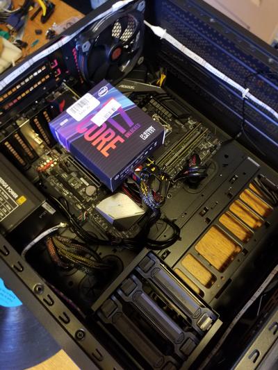 Intel Core i7-9700K Coffee Lake 3.6GHz Eight-Core LGA 1151 Boxed