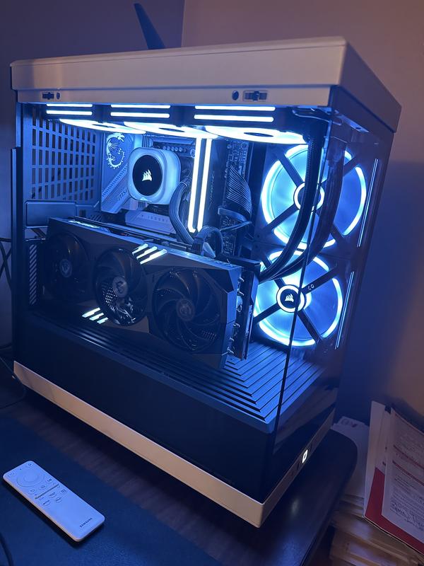 HYTE Y40 Tempered Glass ATX Mid-Tower Computer Case - White