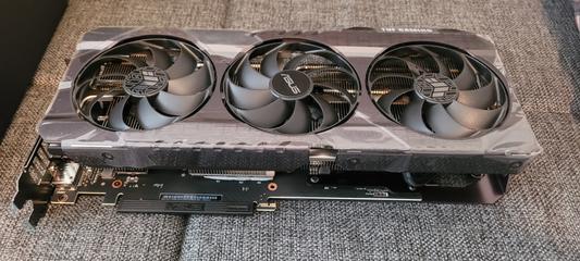ASUS GeForce RTX 3070 TUF Overclocked Triple-Fan 8GB GDDR6 PCIe