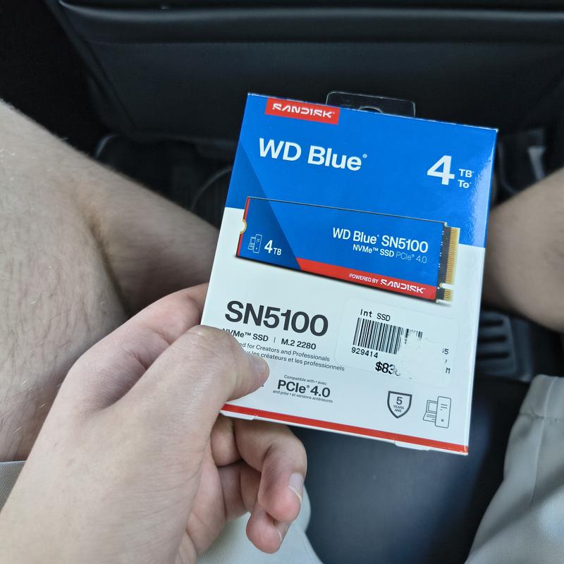 WD Blue SN5100 4TB 3D QLC NAND PCIe Gen 4 x4 NVMe M.2 Internal SSD